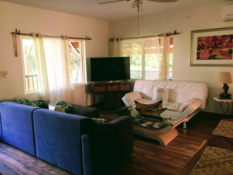 Charming Country Just A Few Steps From The Beach! Ferienhaus